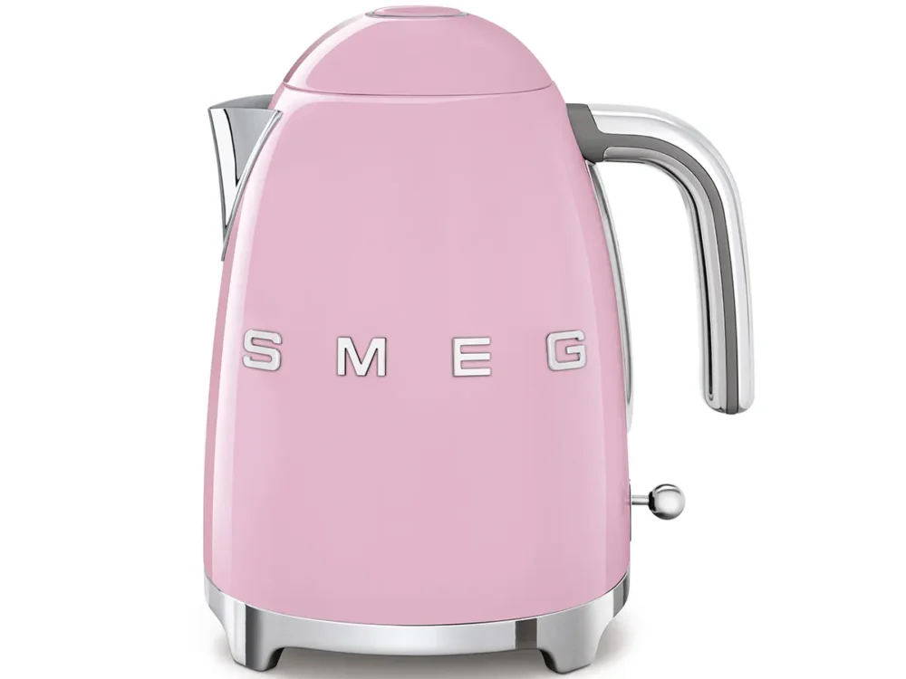 קומקום חשמלי בצבע ורוד  מסדרת 50's Retro Style,מבית SMEG דגם KLF03PKEU במלאי!!!
